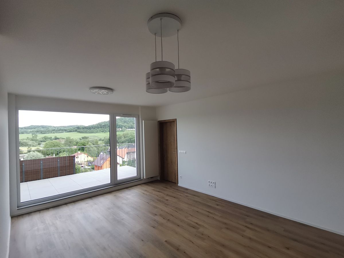 Pronájem bytu 2+kk 64 m² – fotografie 4