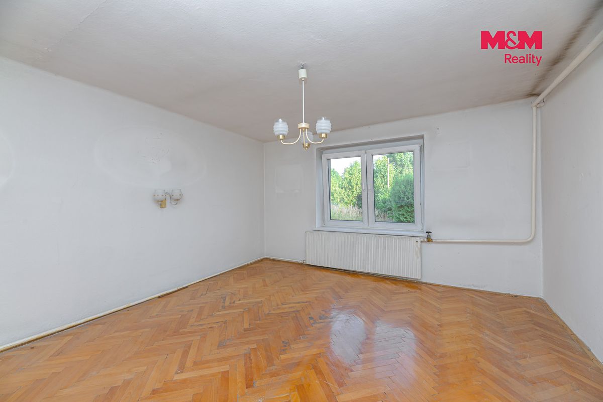 Prodej rodinného domu 150 m², pozemek 966 m² – fotografie 3