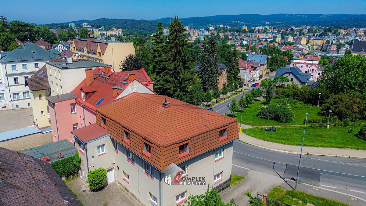 Prodej rodinného domu 488 m², pozemek 471 m²