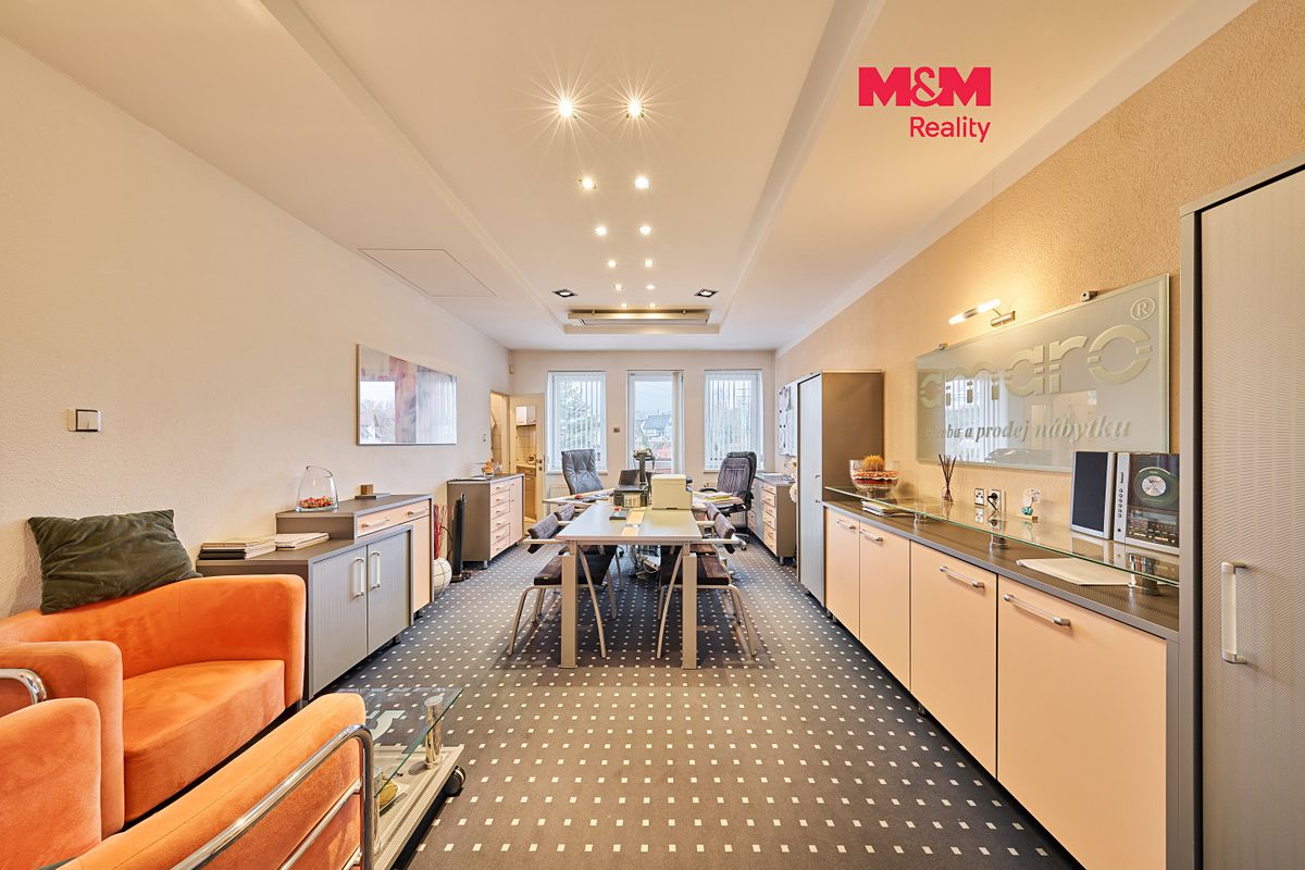 Pronájem obchodního prostoru 327 m²