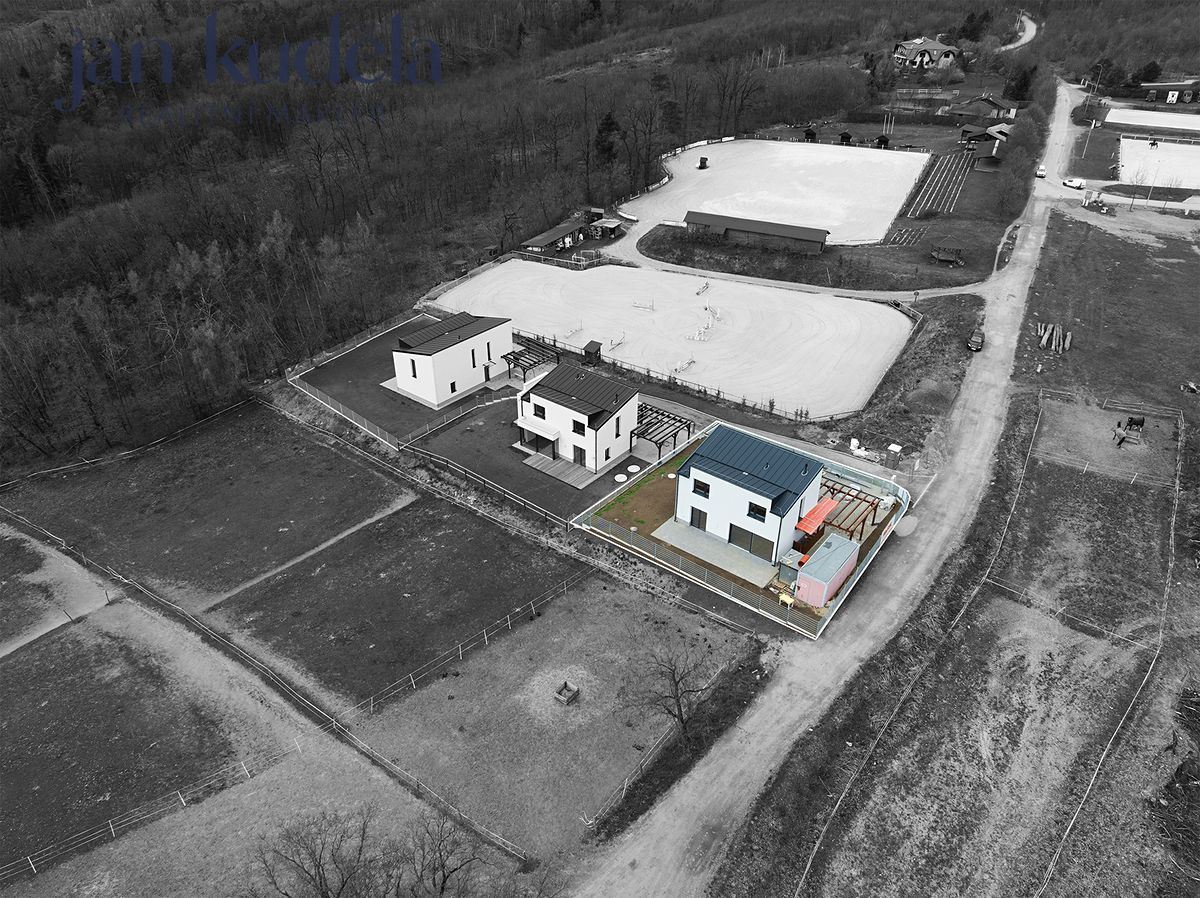 Prodej rodinného domu 87 m², pozemek 526 m² – fotografie 3