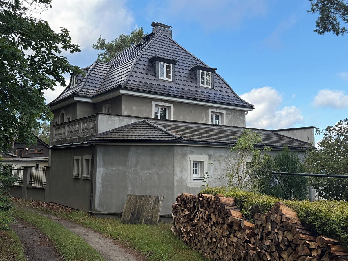 Prodej vily 350 m², pozemek 890 m² – fotografie 3