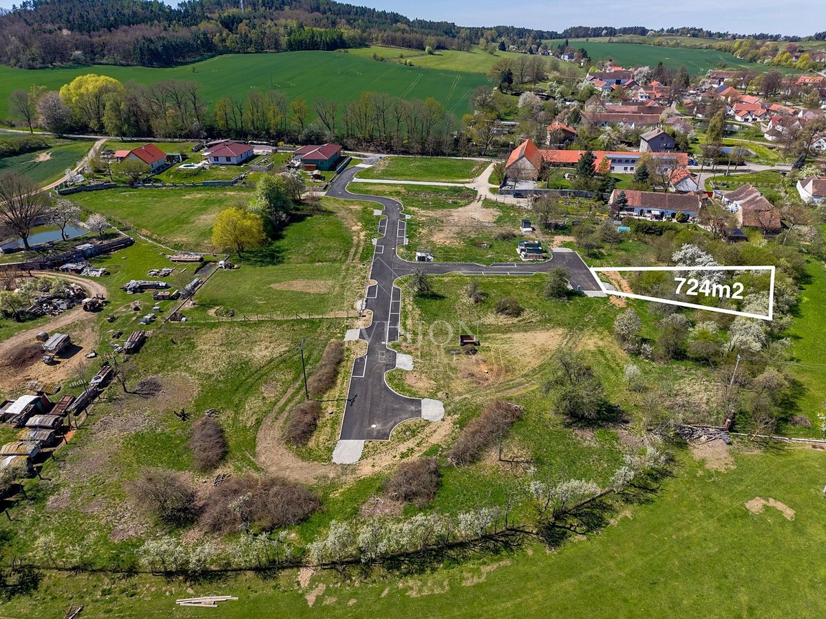 Prodej stavebního pozemku 724 m², Dobev – fotka 1 z 3