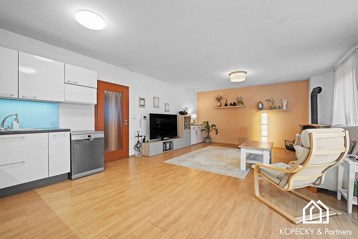Prodej rodinného domu 150 m², pozemek 308 m² – fotografie 4