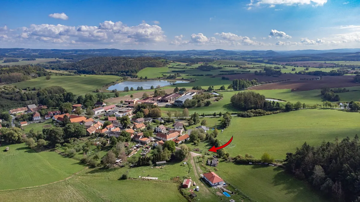 Prodej stavebního pozemku 992 m²
