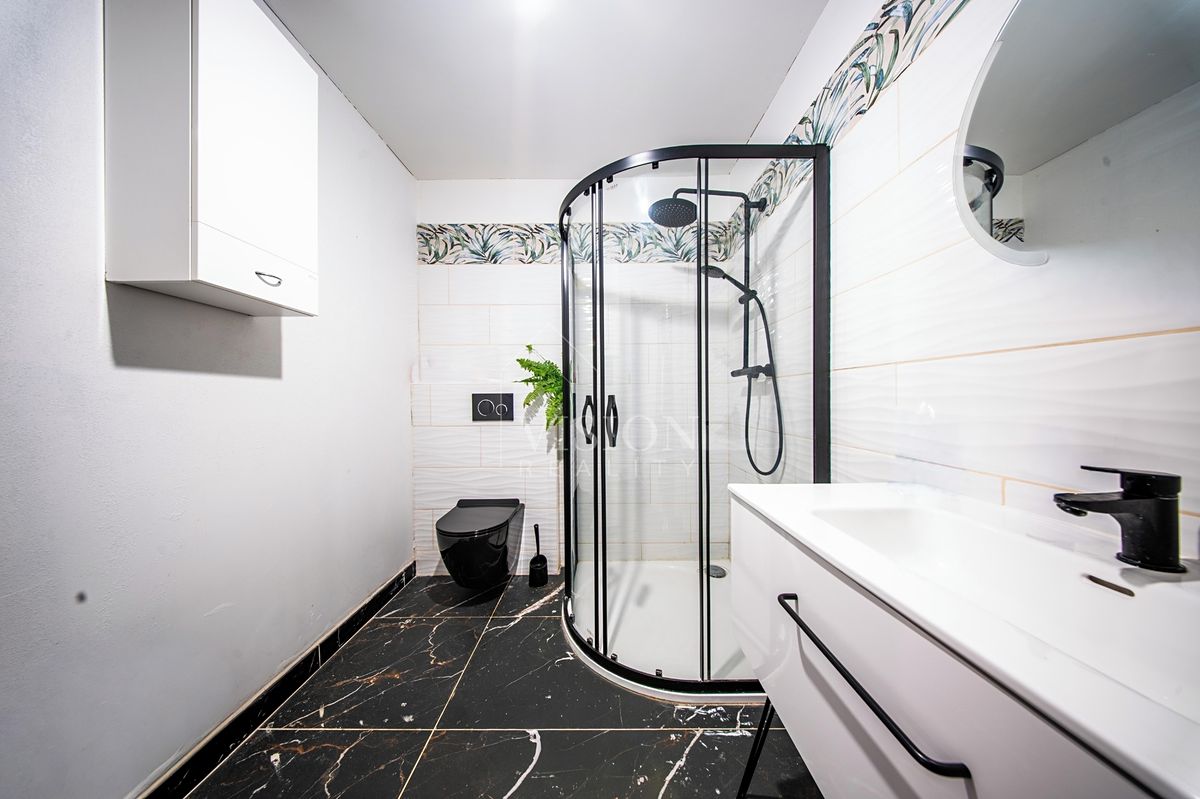Prodej rodinného domu 160 m², pozemek 492 m² – fotografie 3