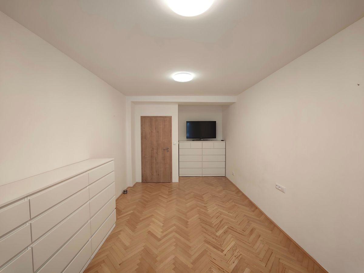 Pronájem bytu 2+1 53 m² – fotografie 5