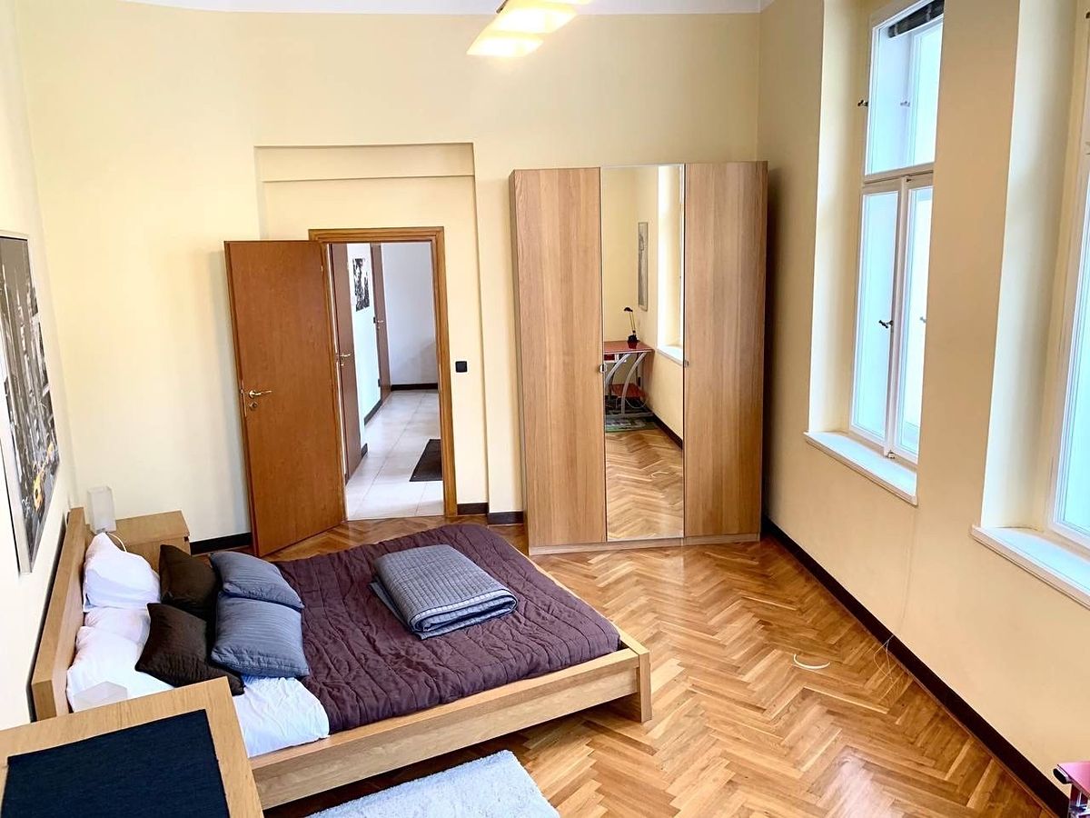 Pronájem bytu 2+kk 56 m² – fotografie 2