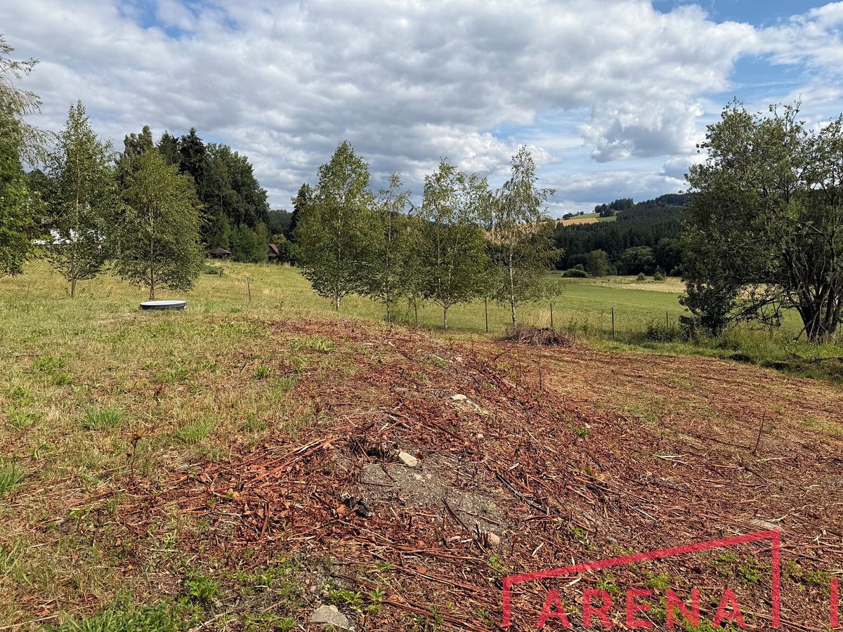 Prodej stavebního pozemku 1050 m² – fotografie 2