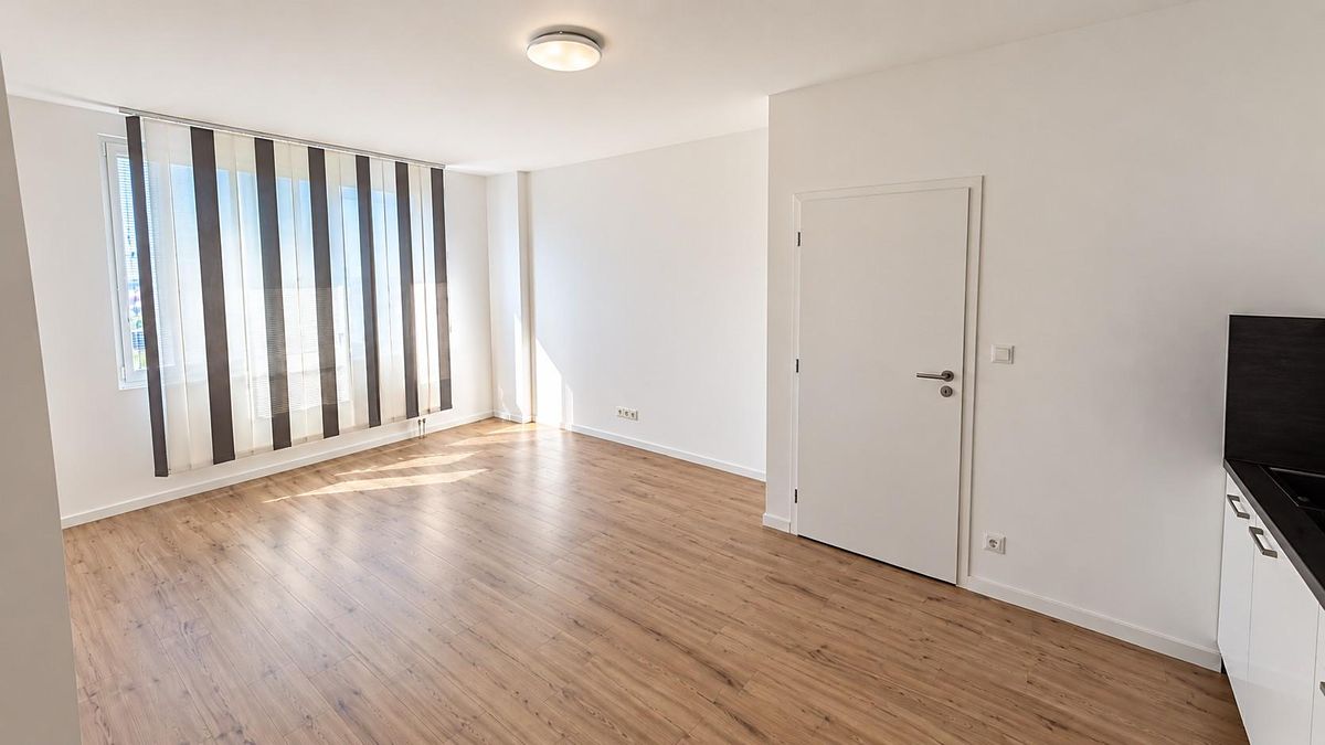 Pronájem bytu 2+kk 42 m² – fotografie 2