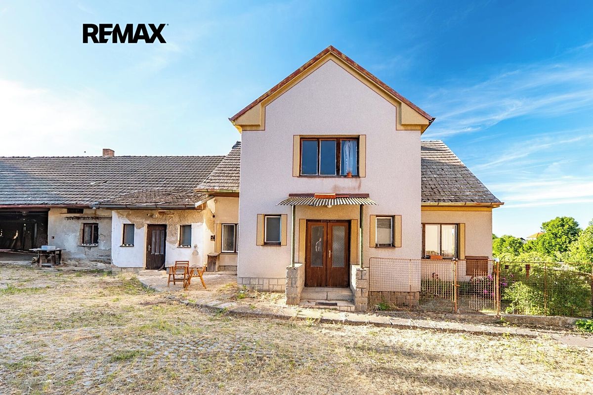 Prodej rodinného domu 390 m², pozemek 1268 m²