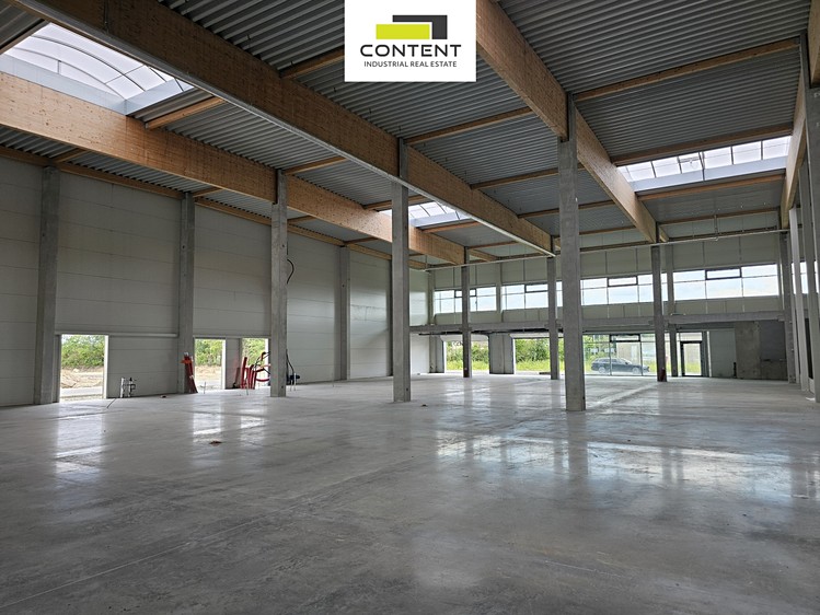 Pronájem komerčního prostoru, 2 559 m² (2 z 15)