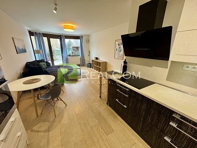 Pronájem bytu 2+kk 78 m² – fotografie 5