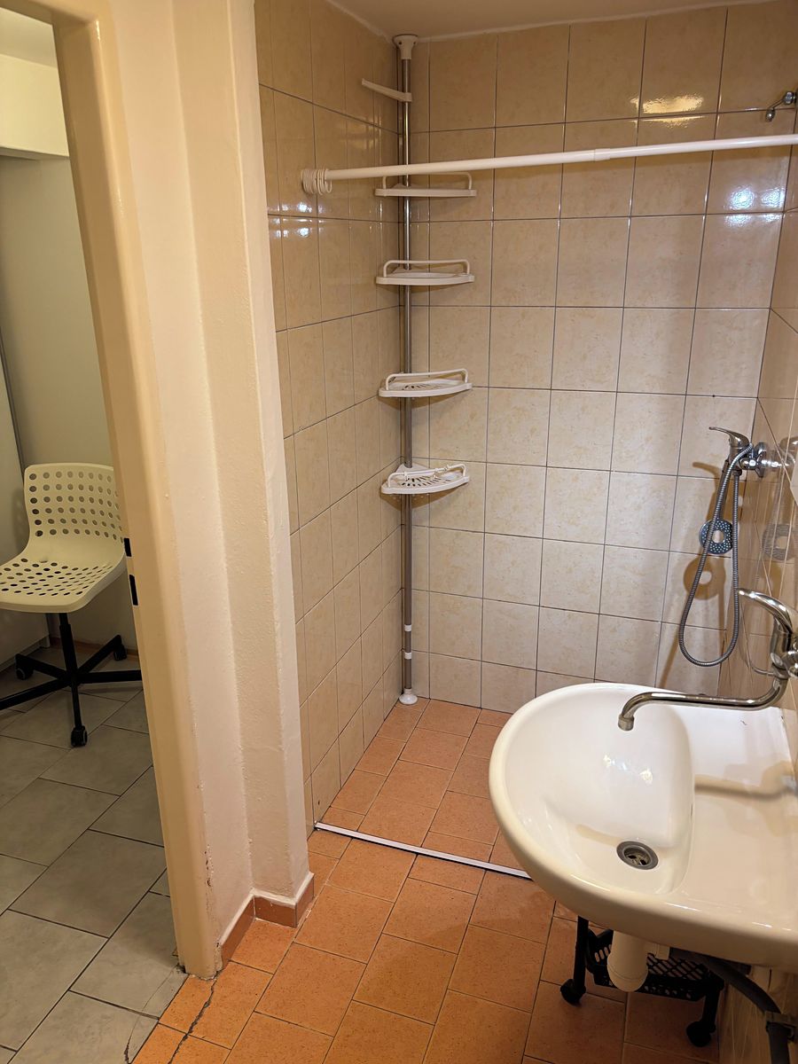 Pronájem bytu 1+kk 33 m² – fotografie 3