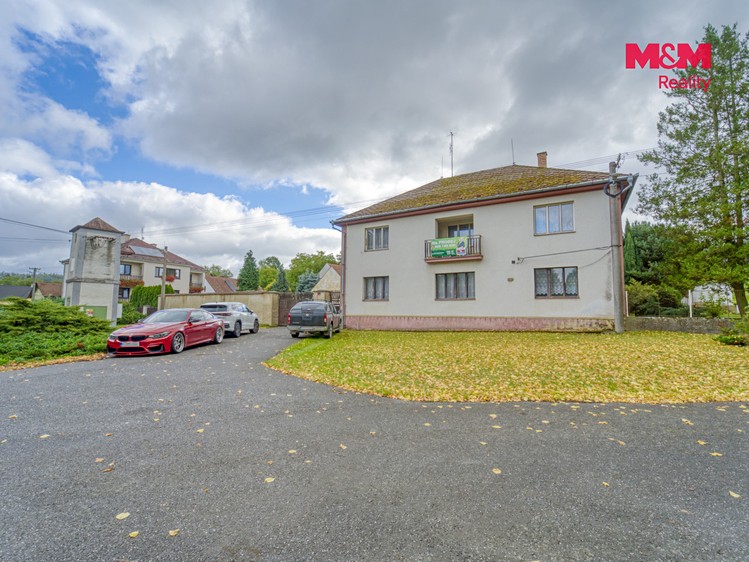 Haus zum Kauf, 315 m² (2 von 30)