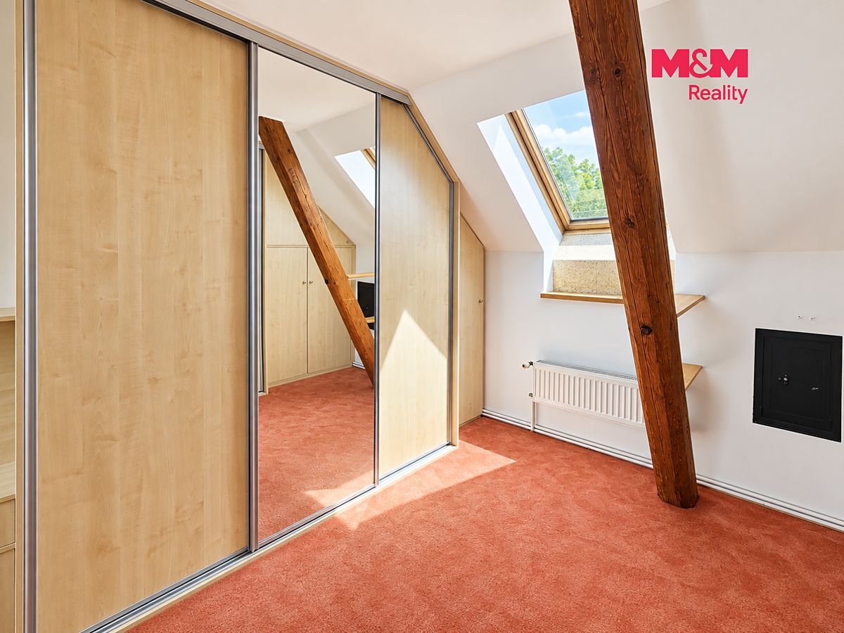 Pronájem bytu 3+kk 99 m² – fotografie 3