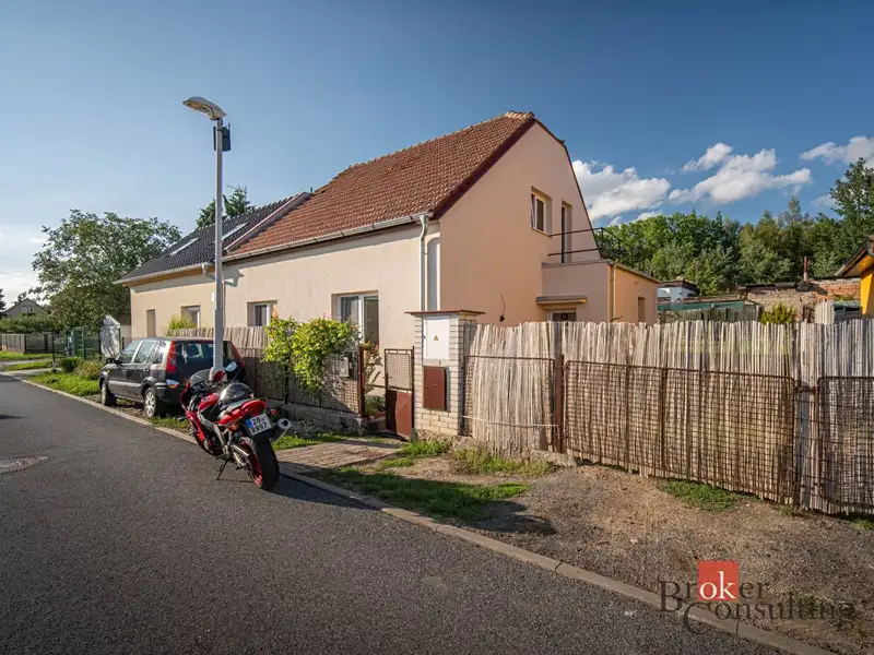 Prodej rodinného domu 75 m², pozemek 367 m², Mělník – náhled fotky 2