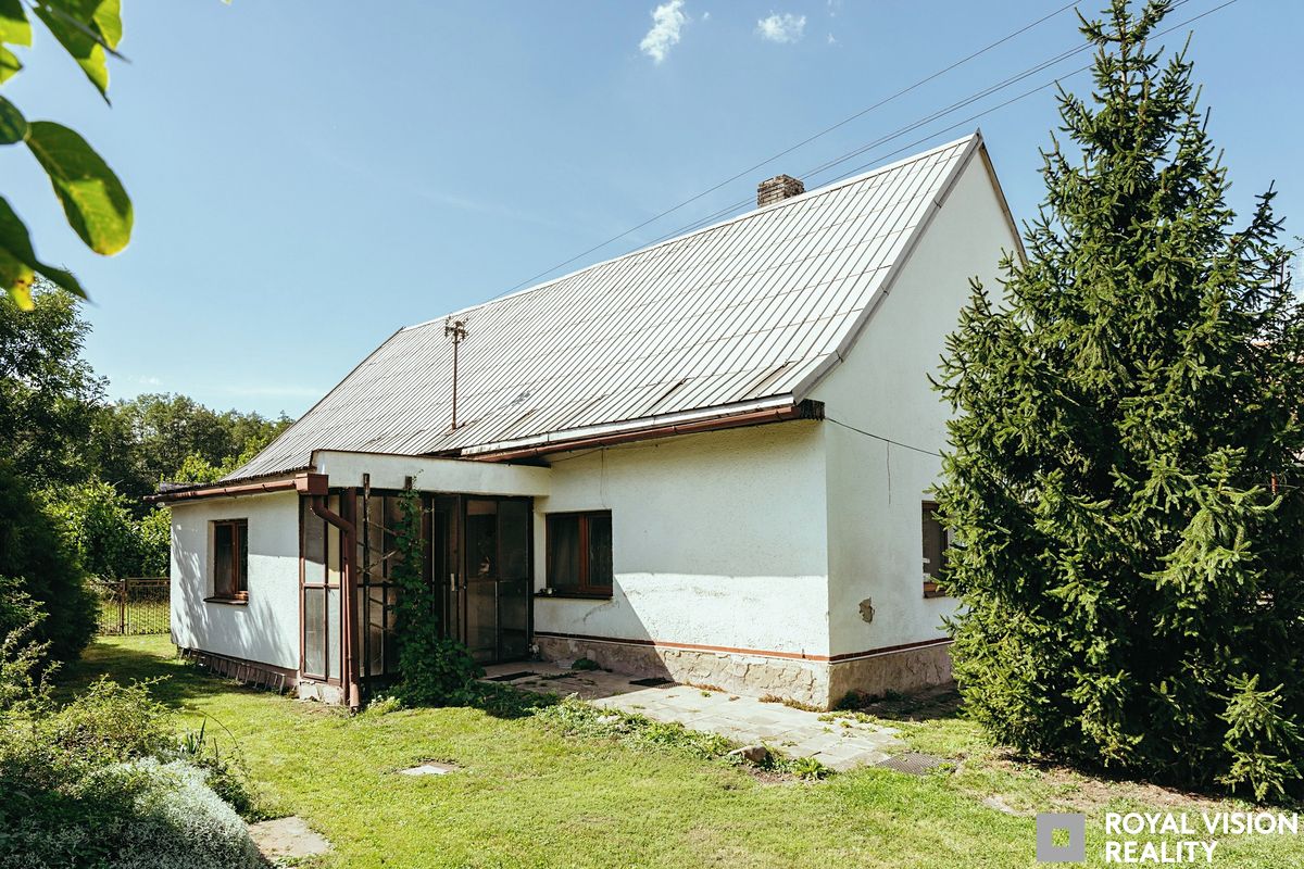 Prodej rodinného domu 92 m², pozemek 2612 m²