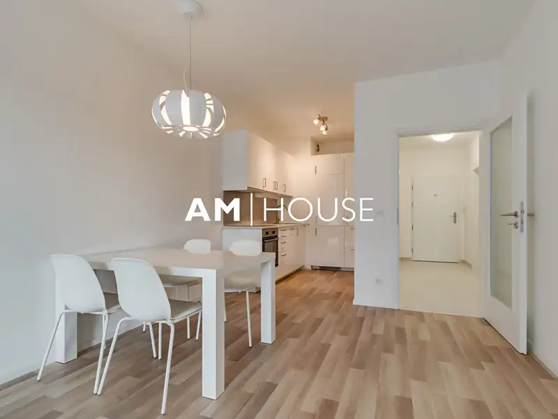 Prodej bytu 2+kk 60 m², Praha – náhled fotky 1