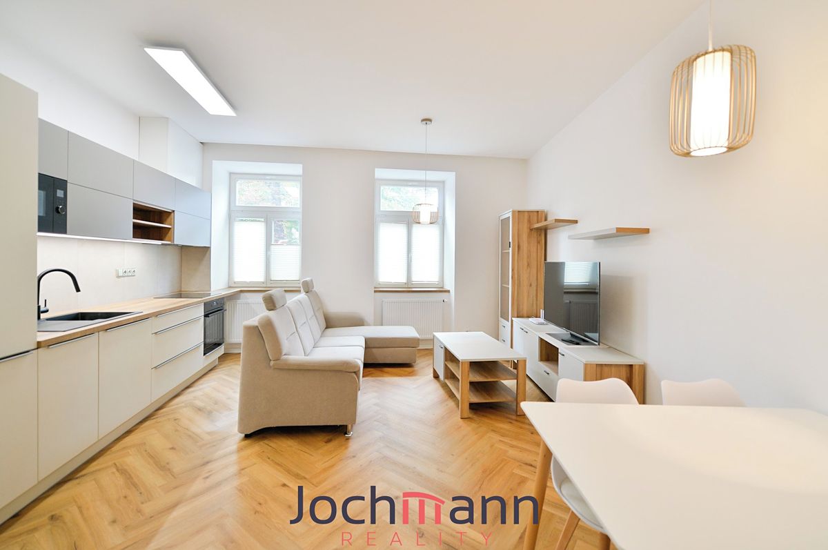 Pronájem bytu 2+kk 57 m² – fotografie 2