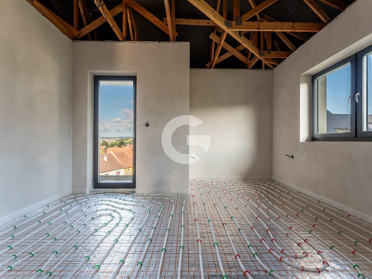 Prodej rodinného domu 150 m², pozemek 260 m² – fotografie 2