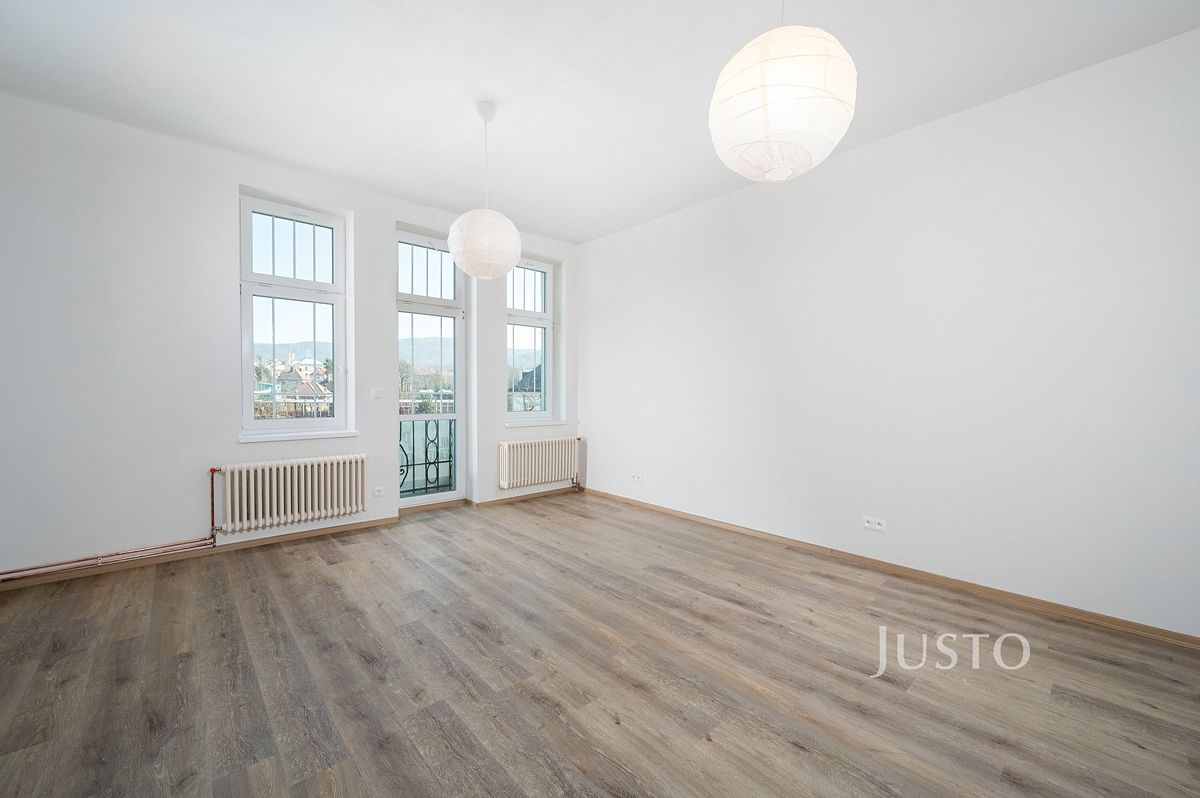 Pronájem bytu 2+1 68 m² – fotografie 3