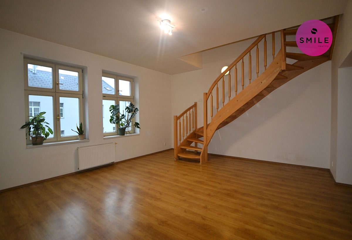 Pronájem bytu 2+1 76 m² – fotografie 2