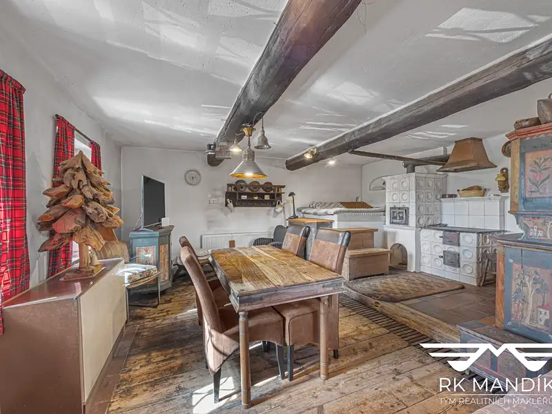 Prodej rodinného domu 270 m², pozemek 3755 m², Oplany – náhled fotky 2