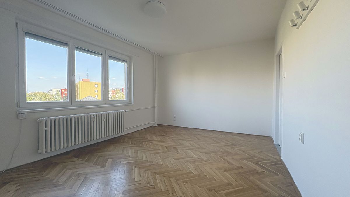 Pronájem bytu 3+kk 59 m² – fotografie 3