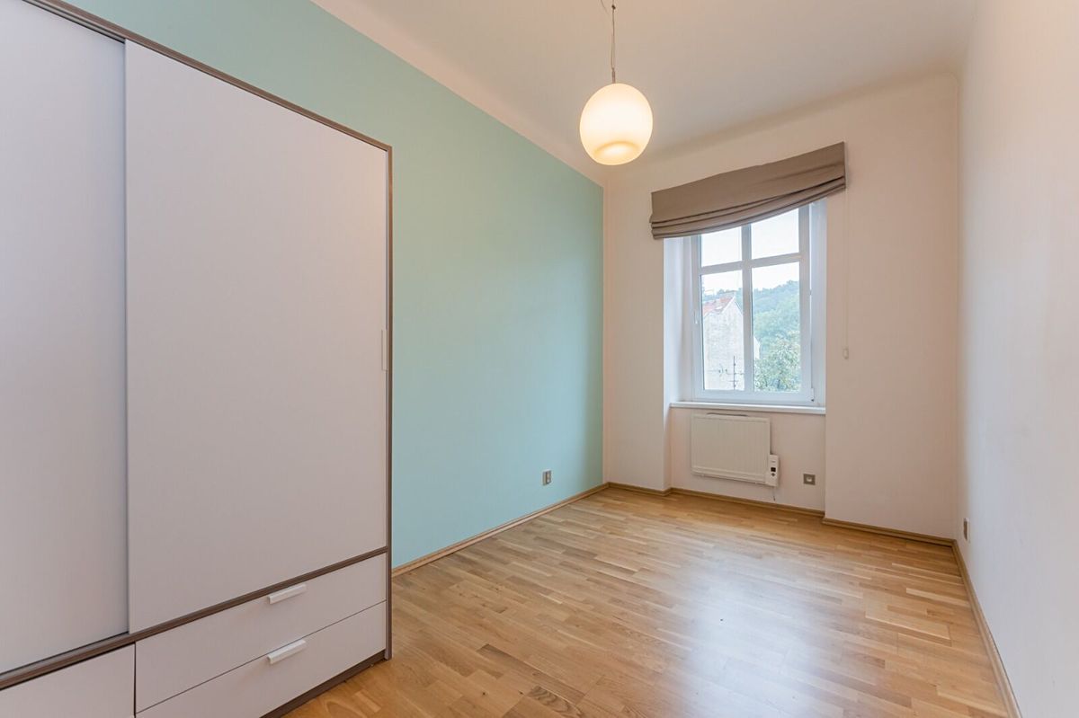Pronájem bytu 2+kk 38 m² – fotografie 4