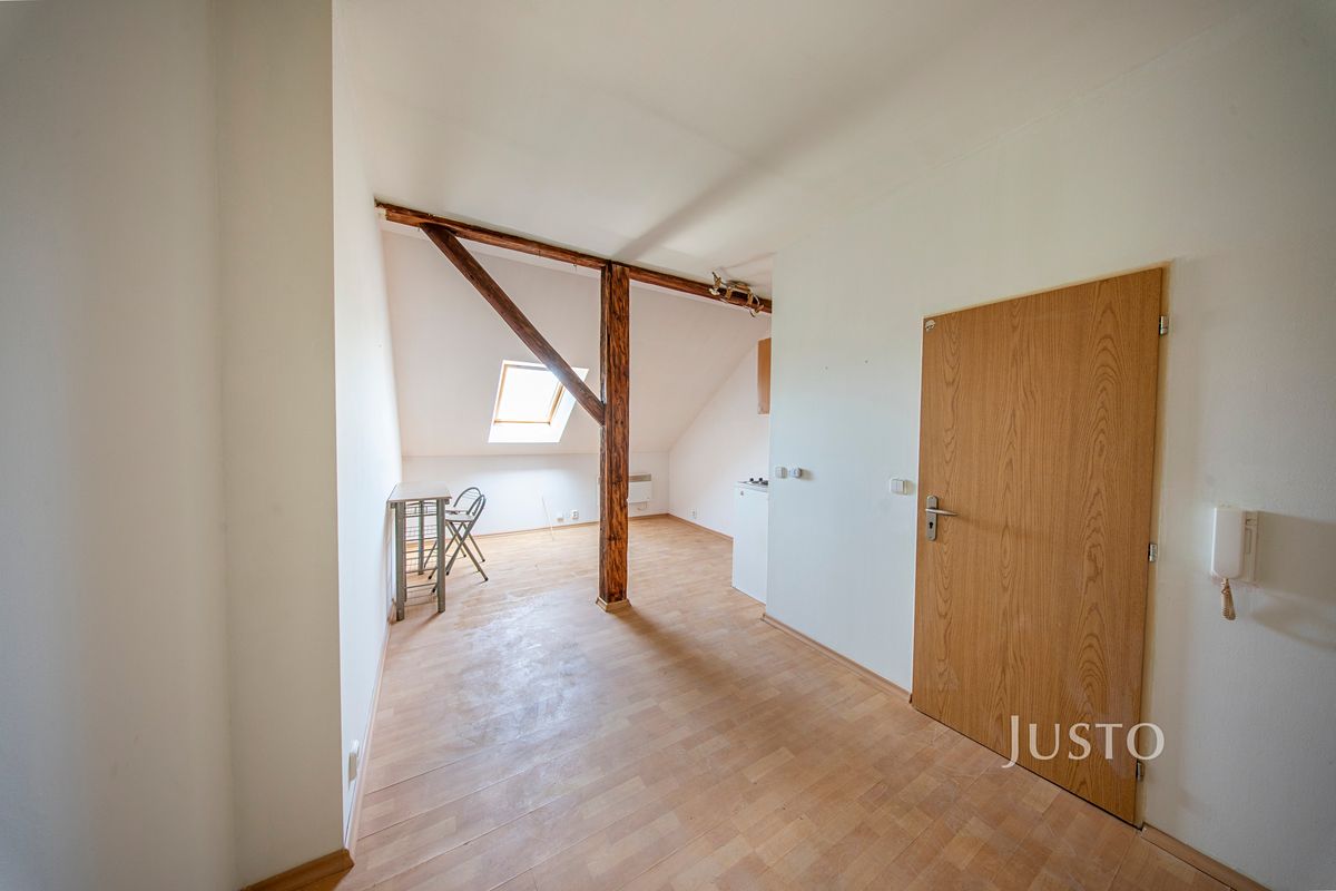 Prodej bytu 1+kk 21 m² – fotografie 2