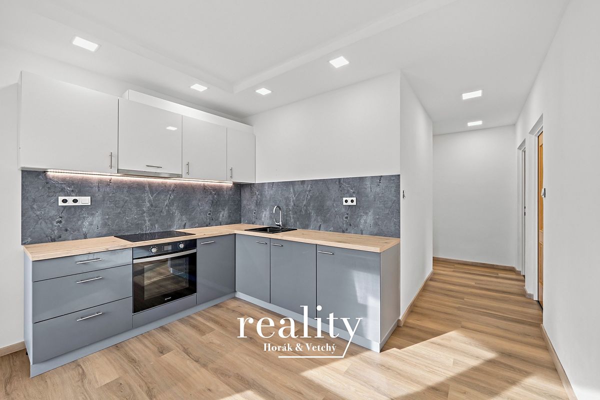 Pronájem bytu 2+1 57 m²