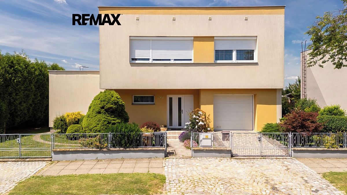 Prodej rodinného domu 200 m², pozemek 769 m²
