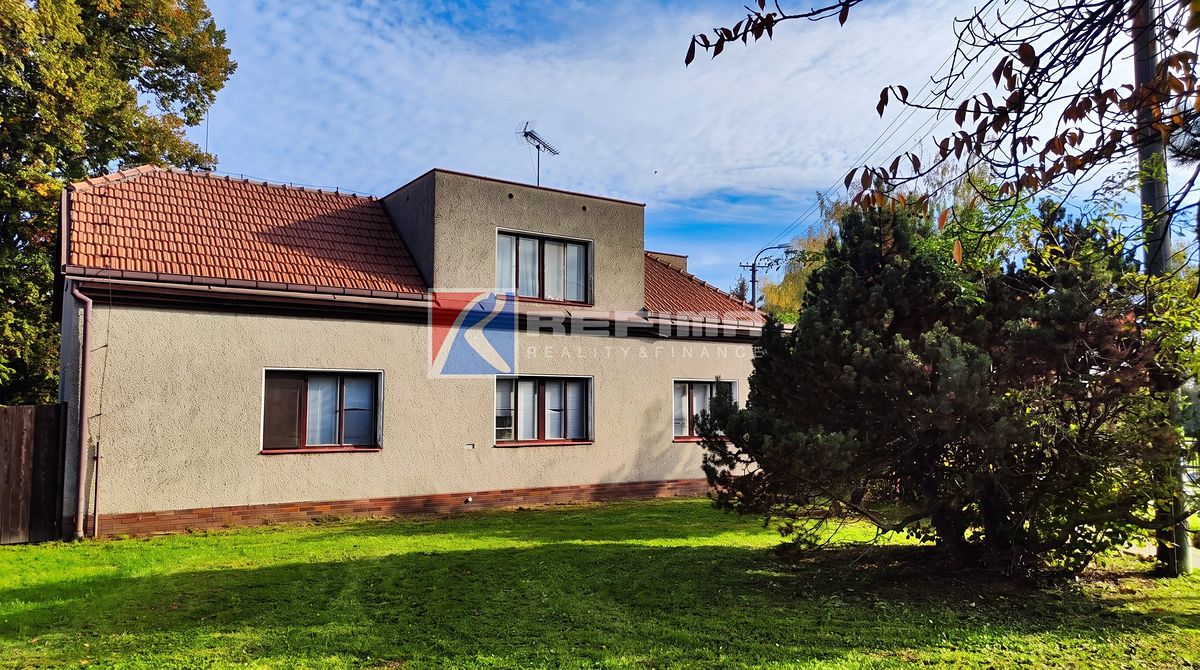 Prodej rodinného domu 243 m², pozemek 1001 m²