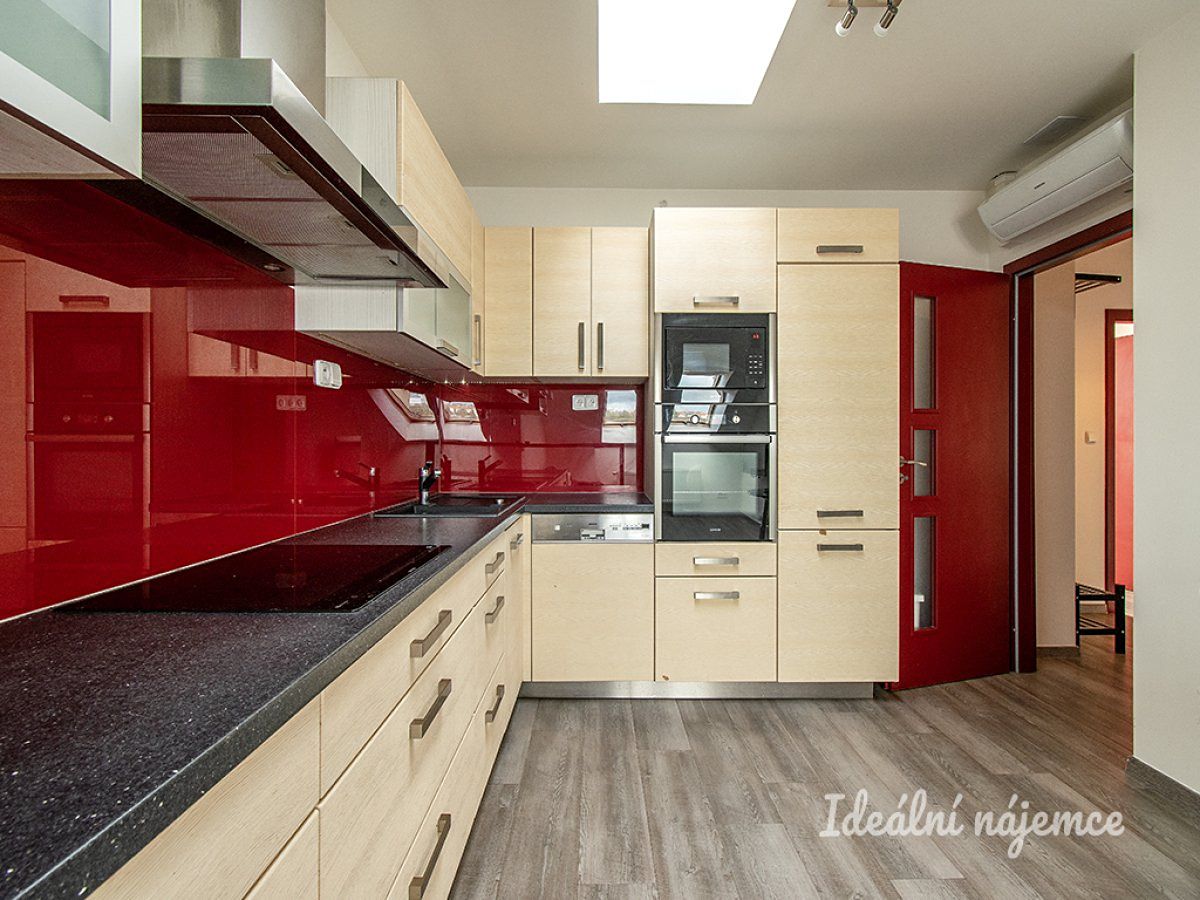 Pronájem bytu 3+kk 78 m² – fotografie 2