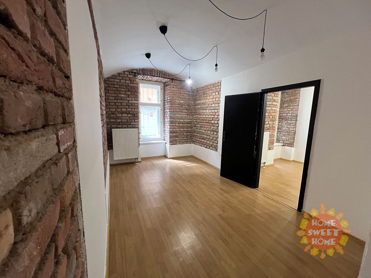 Pronájem kanceláře 136 m²