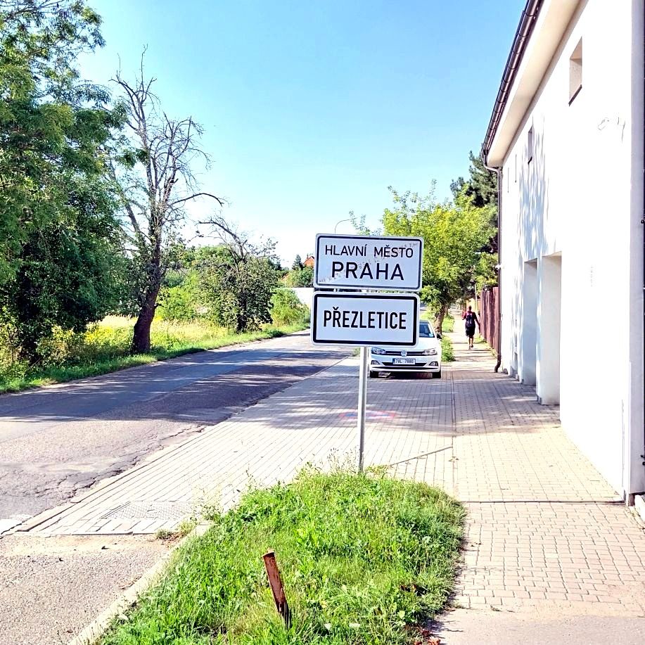 Prodej stavebního pozemku 600 m² – fotografie 2
