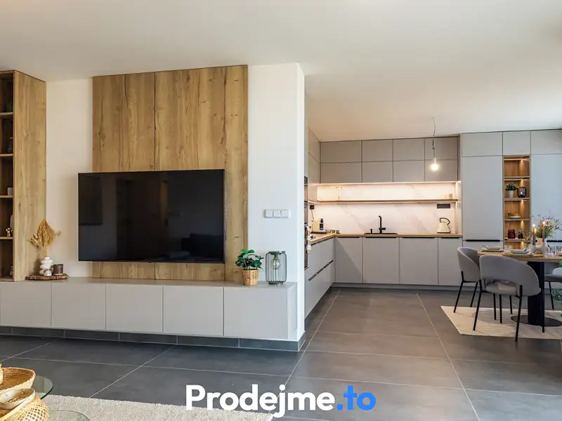 Prodej rodinného domu 136 m², pozemek 576 m², Branišovice – náhled fotky 2