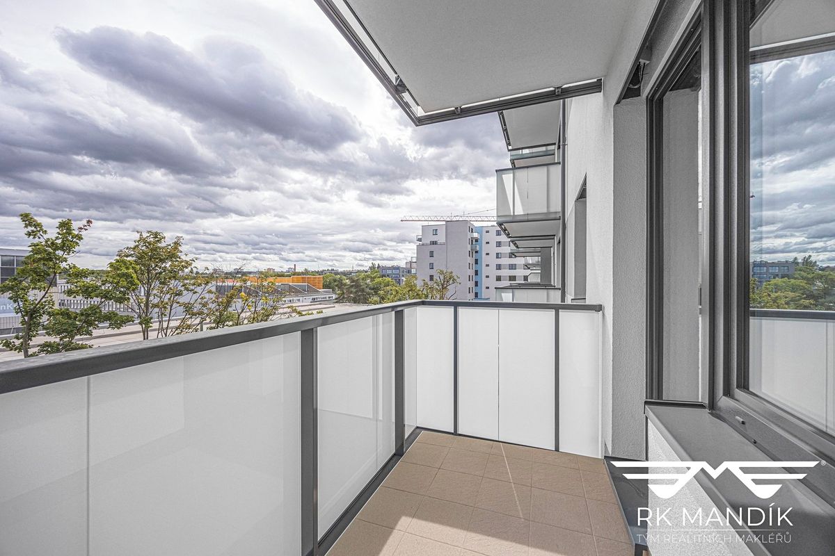 Pronájem bytu 2+kk 45 m² – fotografie 5