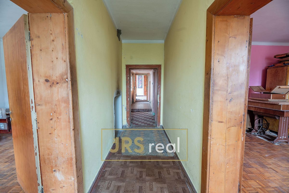 Prodej rodinného domu 106 m², pozemek 1175 m² – fotografie 2