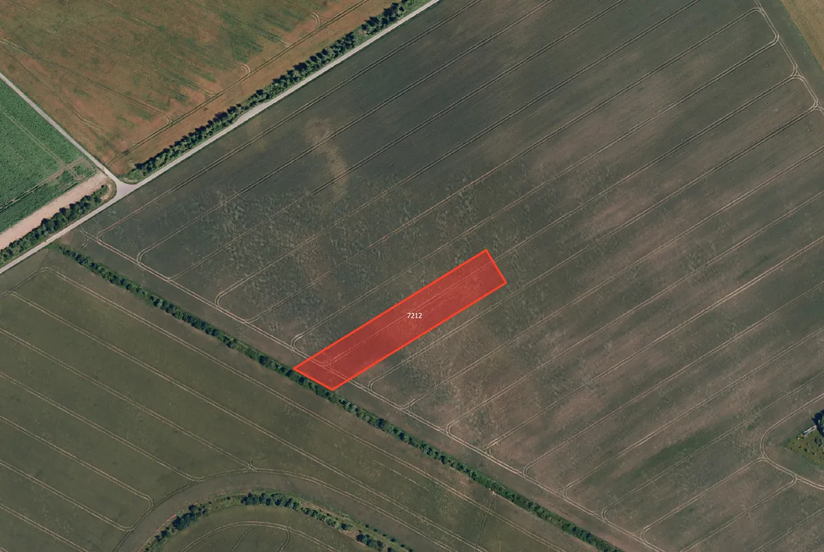 Prodej pole 12121 m²