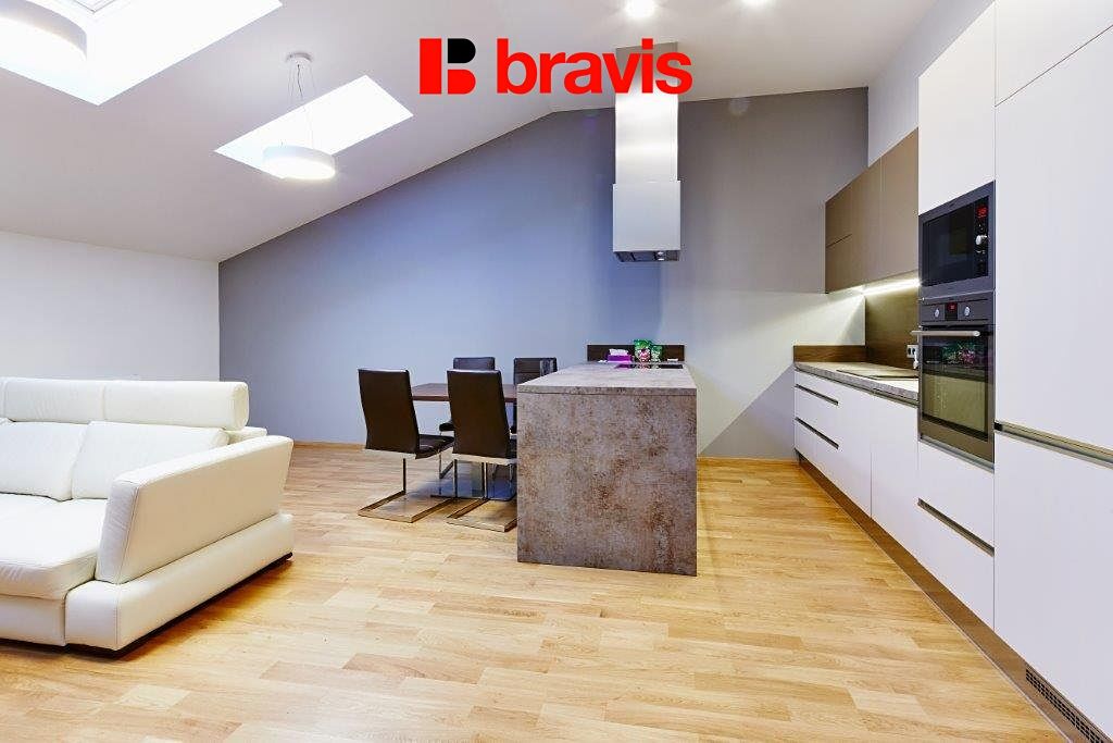 Pronájem bytu 2+kk 69 m²