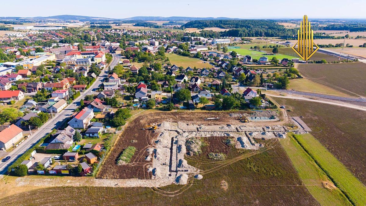 Prodej stavebního pozemku 739 m² – fotografie 3