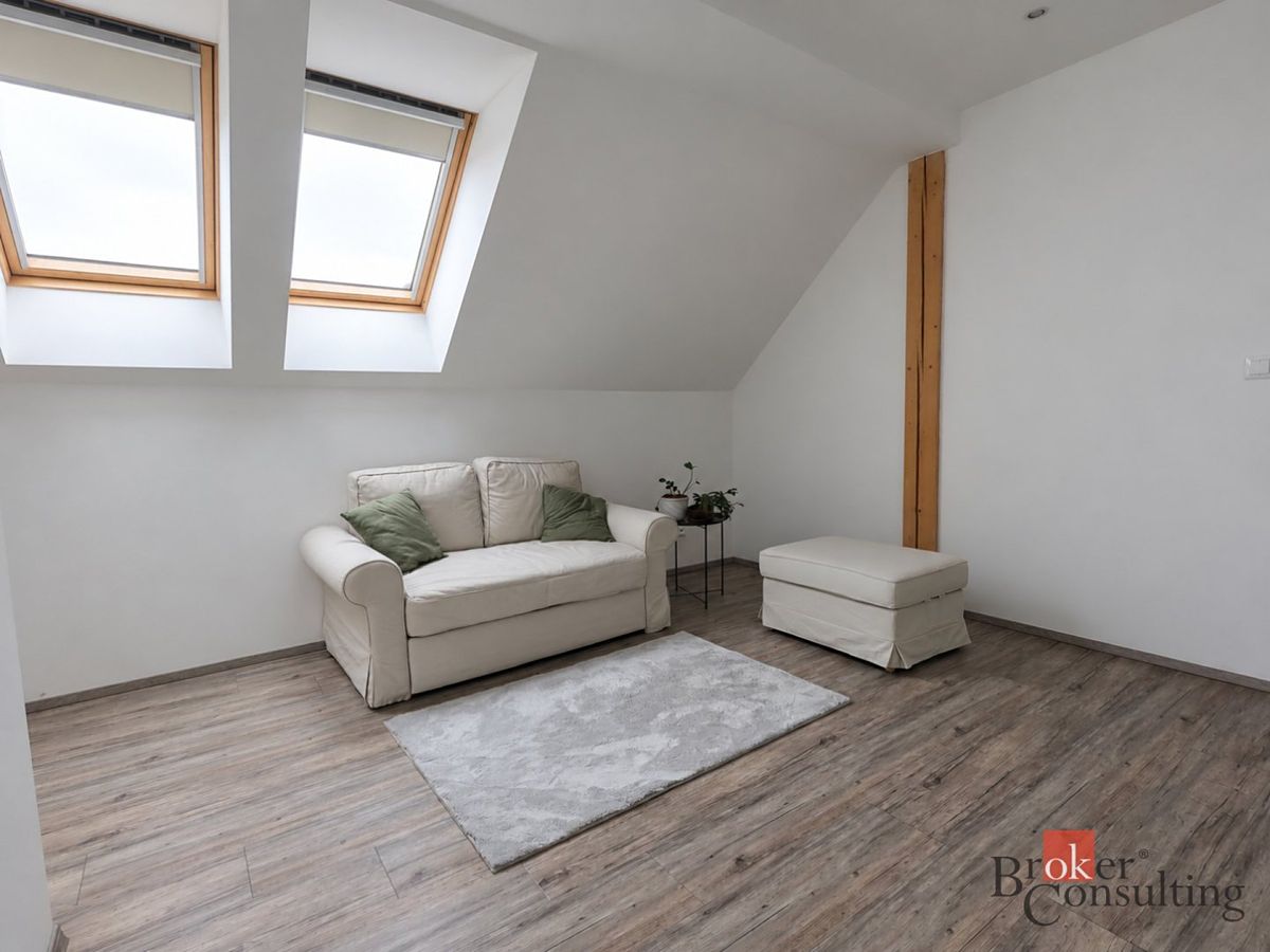 Pronájem rodinného domu 95 m², pozemek 920 m² – fotografie 4