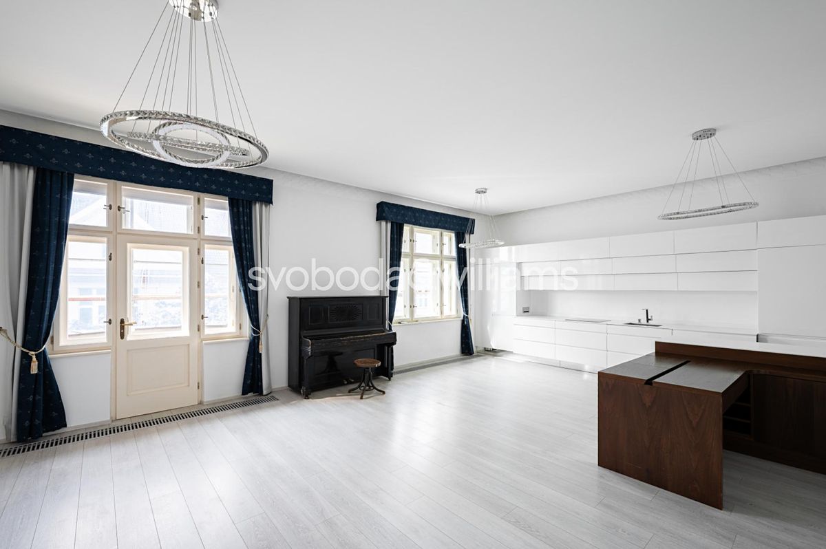 Pronájem bytu 2+kk 81 m²