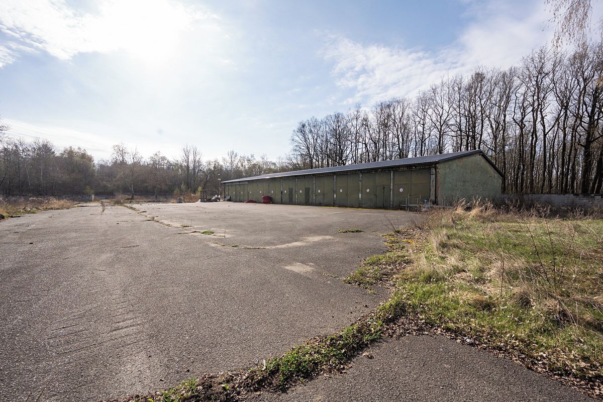 Prodej skladového prostoru 2250 m² – fotografie 3