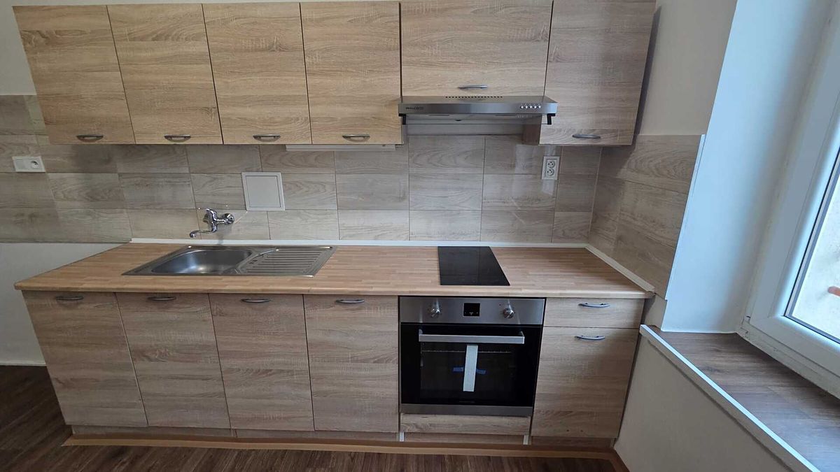 Pronájem bytu 2+1 56 m² – fotografie 2