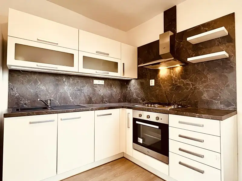 Pronájem bytu 2+1 54 m², Ostrava – náhled fotky 2