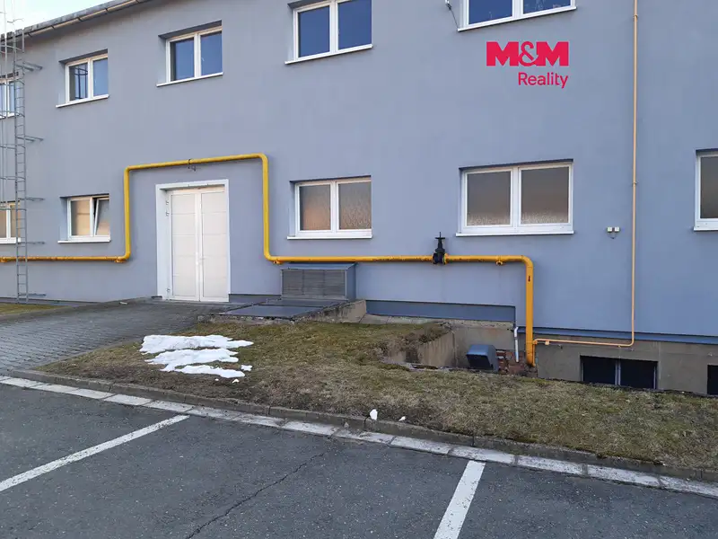 Pronájem výrobní haly, prostoru 134 m², Červený Kostelec – náhled fotky 1