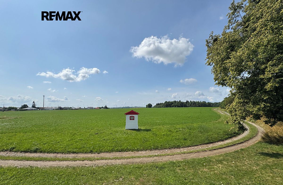 Prodej stavebního pozemku 24002 m² – fotografie 2
